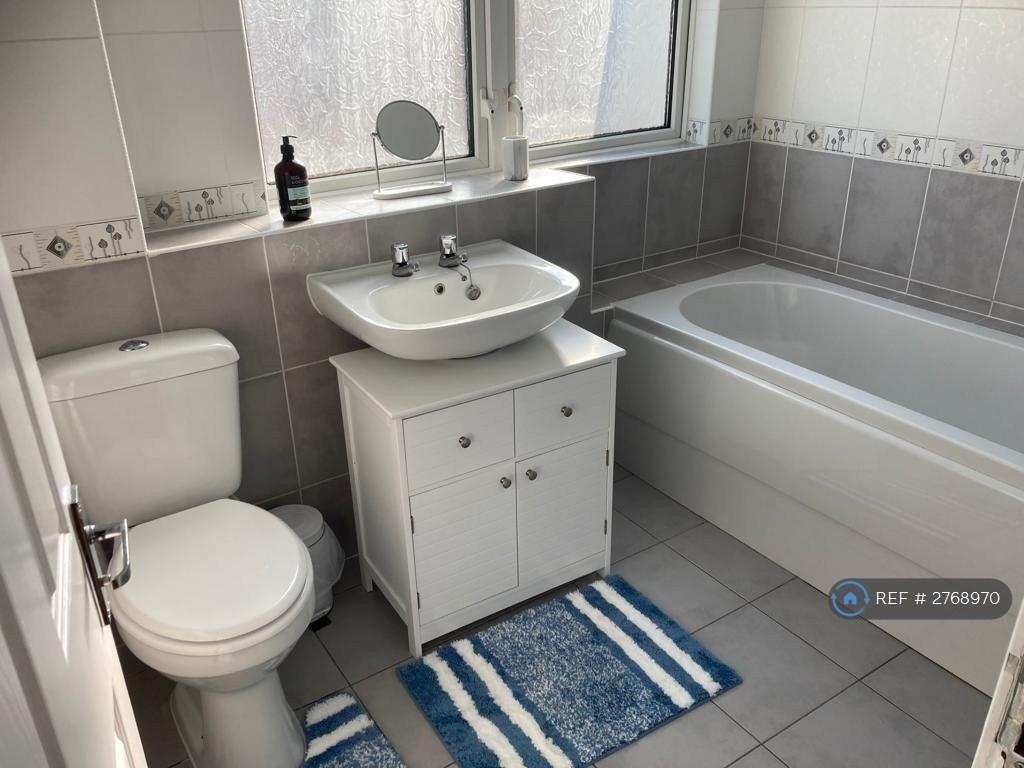 Main Bathroom
