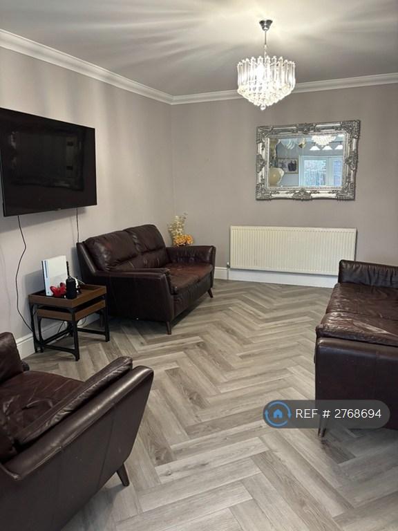 Lounge 1
