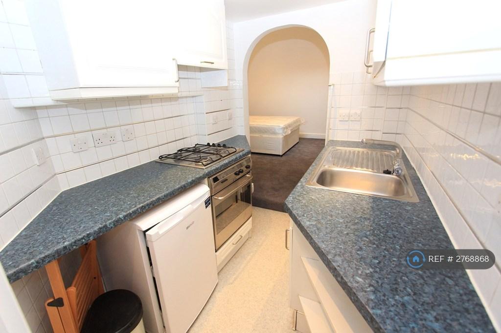Kitchen Through To The Living Room