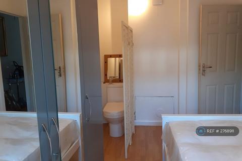 undefined, Langdale Close, Kennington, SE17
