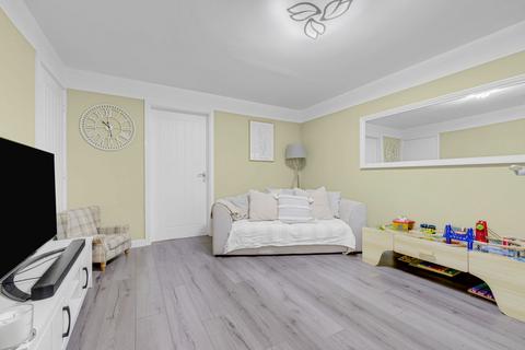 4 bedroom semi-detached house for sale, Thirwall Way, Blyth NE24