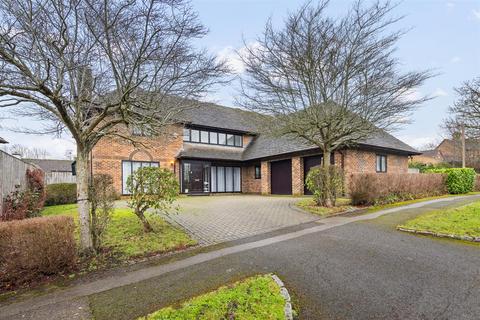undefined, Redland Drive, Milton Keynes MK5