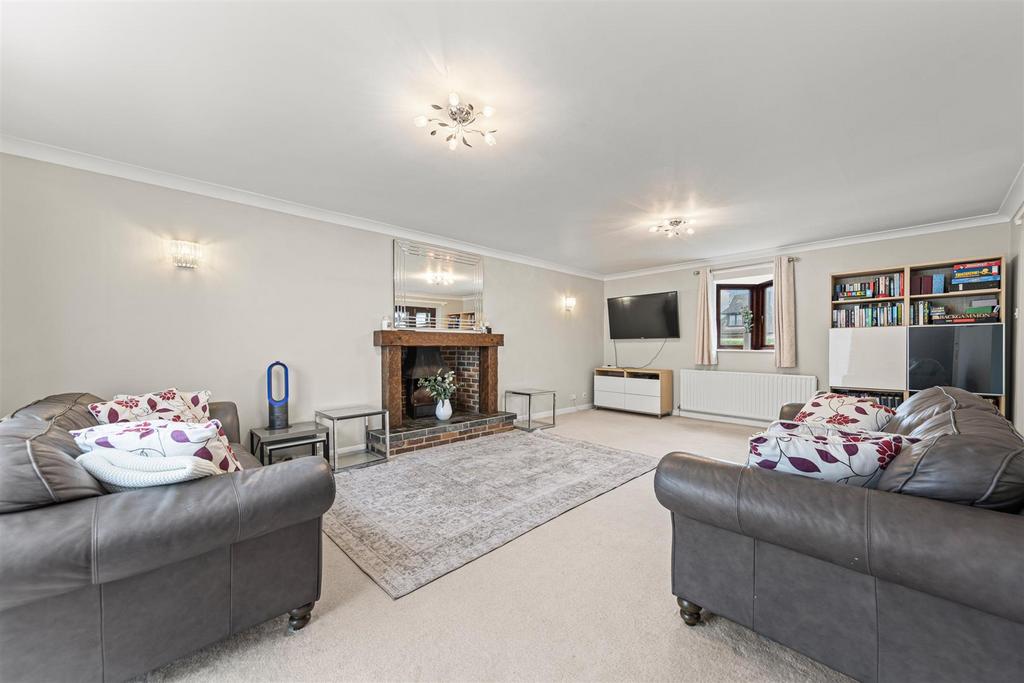 2 Redland Dr Web31.jpg