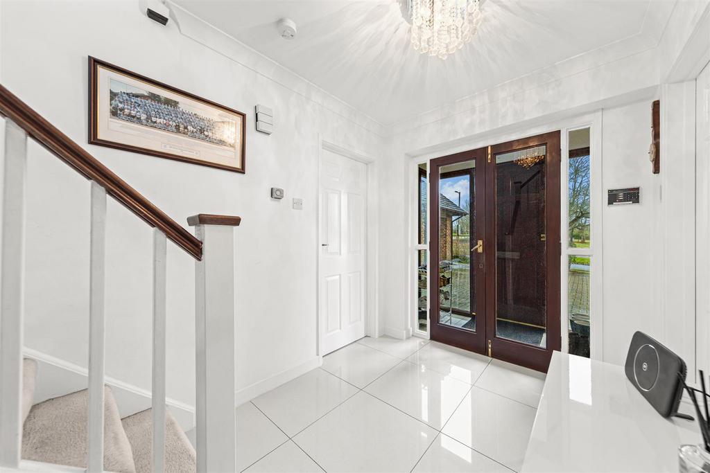 2 Redland Dr Web19.jpg