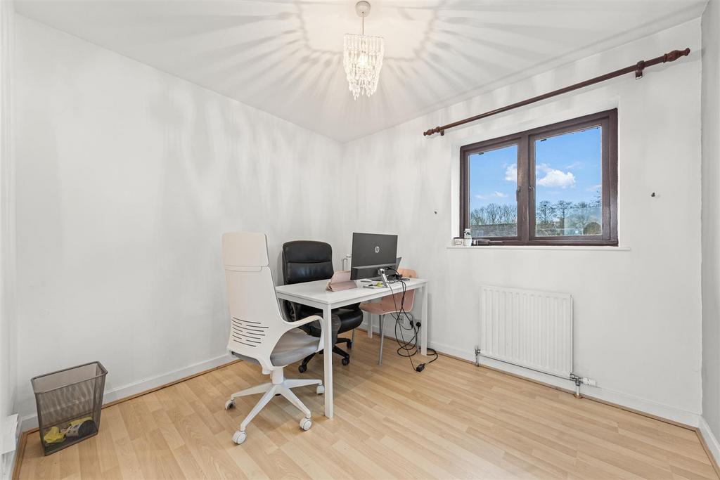 2 Redland Dr Web40.jpg