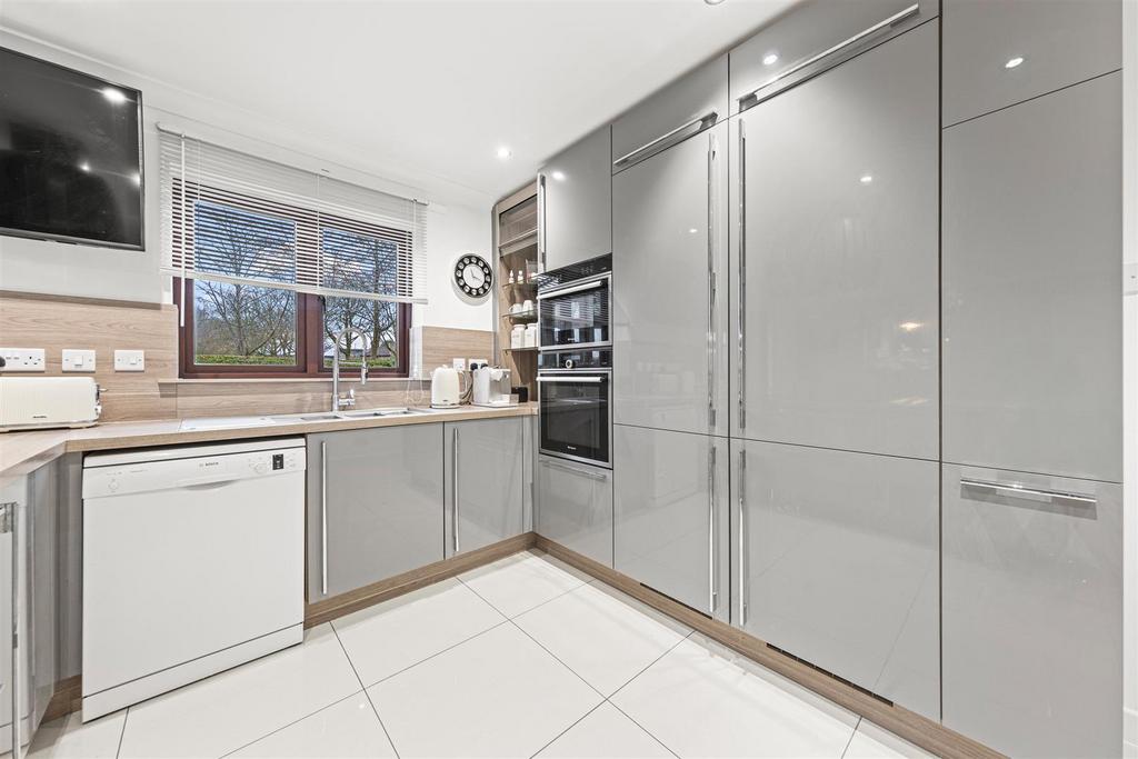 2 Redland Dr Web23.jpg