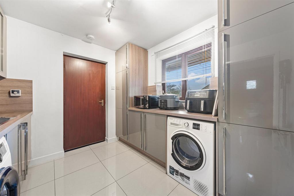 2 Redland Dr Web27.jpg