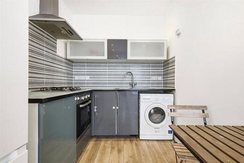 1 bedroom apartment to rent, High Road Leytonstone, London, E11