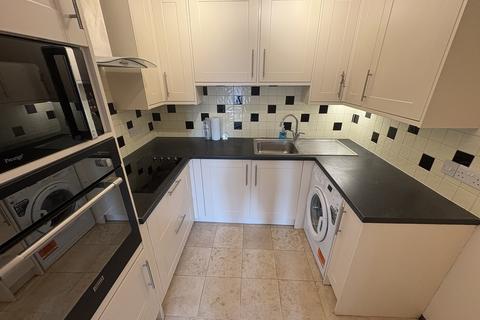 undefined, Gordon Hill, Enfield EN2