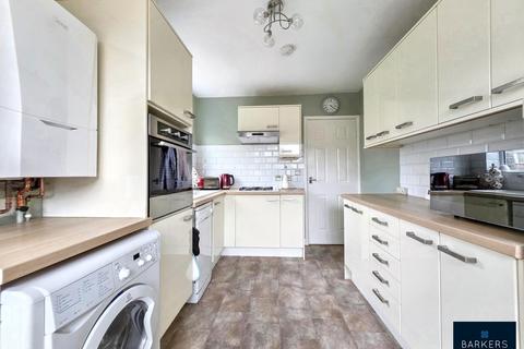 2 bedroom semi-detached bungalow for sale, Lyndale Crescent, Heckmondwike