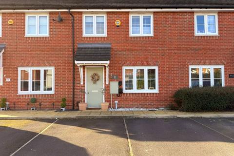 3 bedroom terraced house for sale, Dunmail Close, Manchester M28