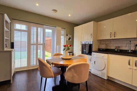 3 bedroom terraced house for sale, Dunmail Close, Manchester M28