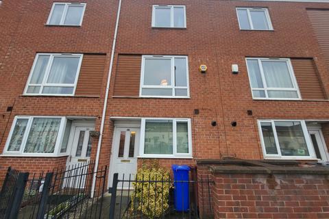 4 bedroom townhouse for sale - Devenshire Street, Grove Village, Manchester, M13 9JP