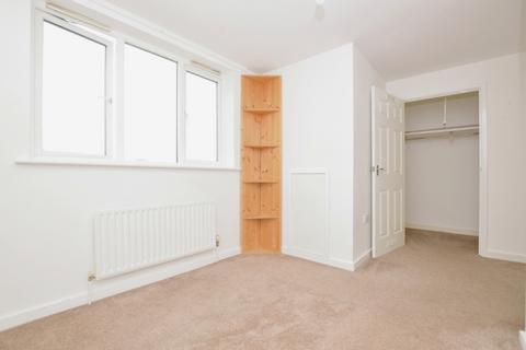 1 bedroom flat to rent, Symons Close Nunhead SE15