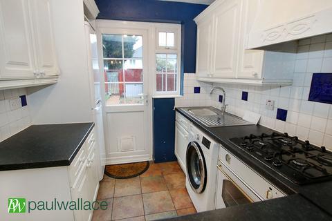 2 bedroom terraced house for sale, Russells Ride, Cheshunt