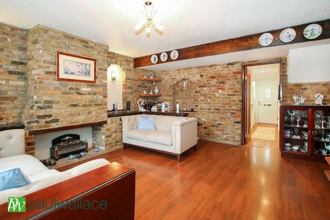 4 bedroom terraced house for sale, Elderbek Close, West Cheshunt