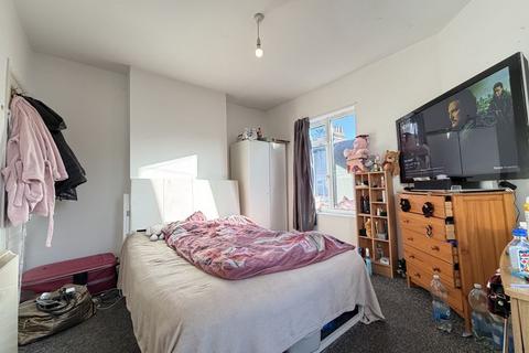 undefined, Arthur Street, Luton