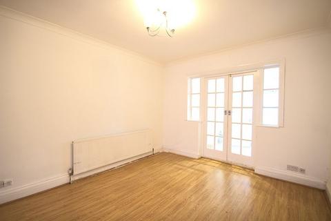 4 bedroom semi-detached house to rent, Blenheim Road, Harrow