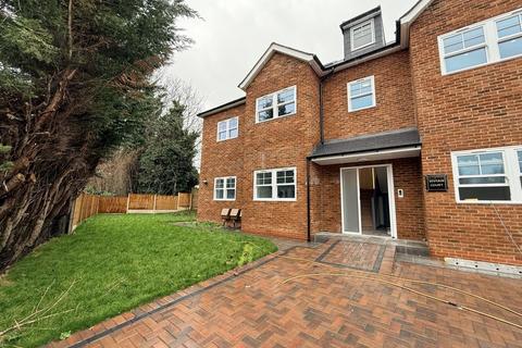 2 bedroom apartment to rent, Herbert Road, London
