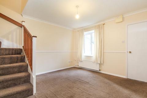 2 bedroom terraced house to rent, Hurst Grove, Bedford MK40