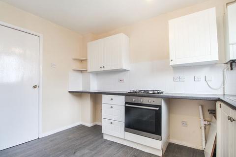 2 bedroom terraced house to rent, Hurst Grove, Bedford MK40