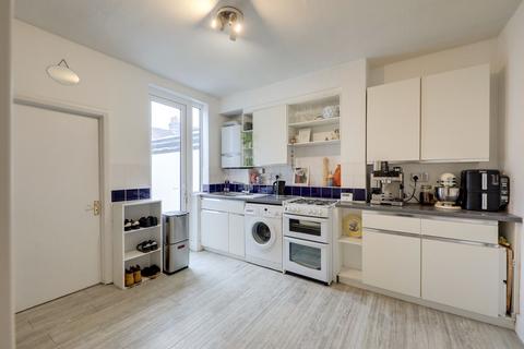 2 bedroom terraced house to rent, Pellatt Road, East Dulwich, SE22