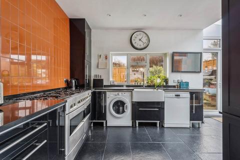 4 bedroom bungalow for sale, Villiers Road, Oxhey Village