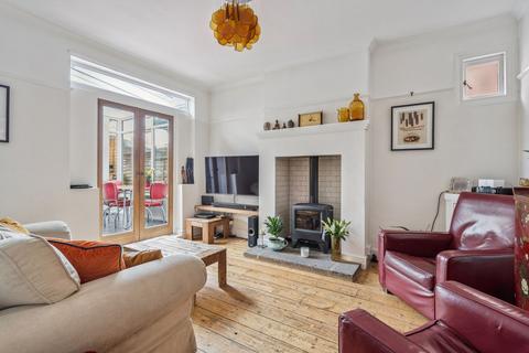 4 bedroom detached bungalow for sale, Villiers Road, Watford, WD19