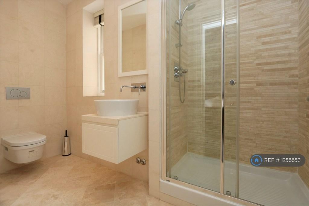 En-Suite 2