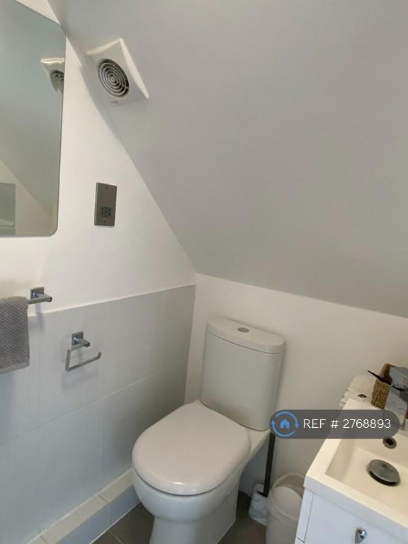 Master Bedroom En-Suite