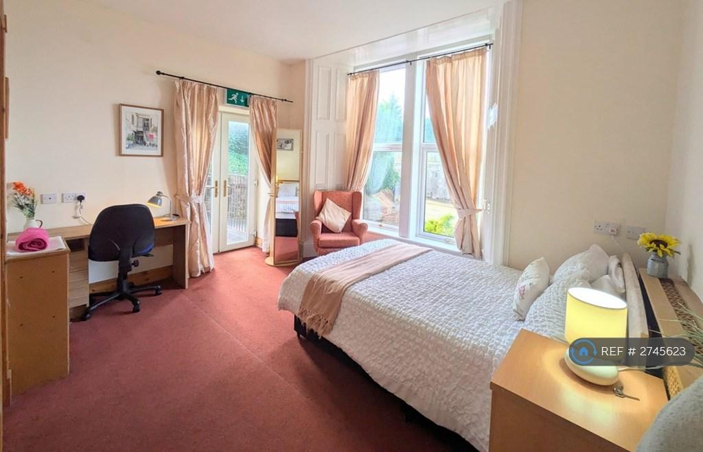 Ensuite Room