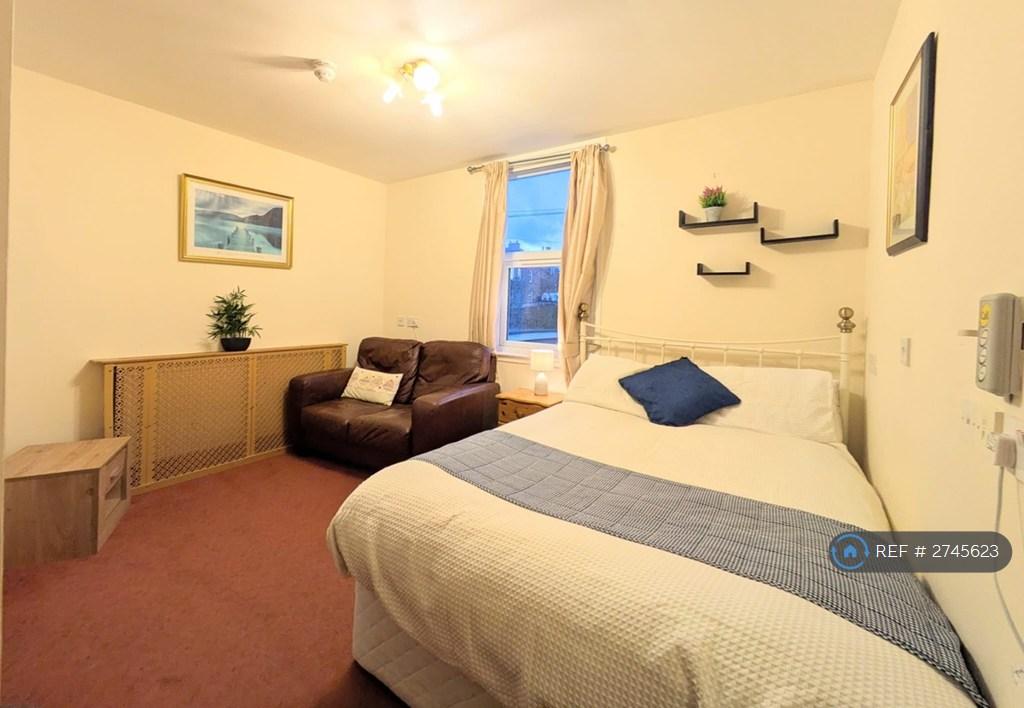 Ensuite Room