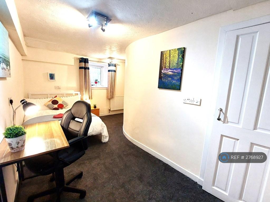 Ensuite Room - £670/Mo Inc Bills