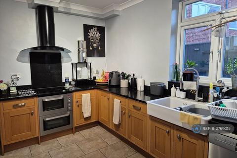 undefined, Queens Road, London, E11