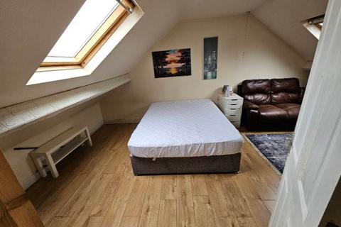 undefined, Newark Crescent, London NW10
