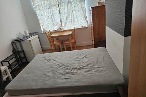 undefined, Newark Crescent, London NW10