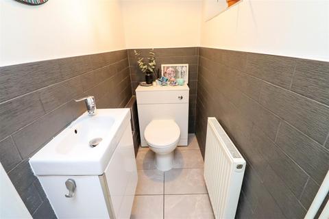 undefined, Silver Park Close, Fleet GU52