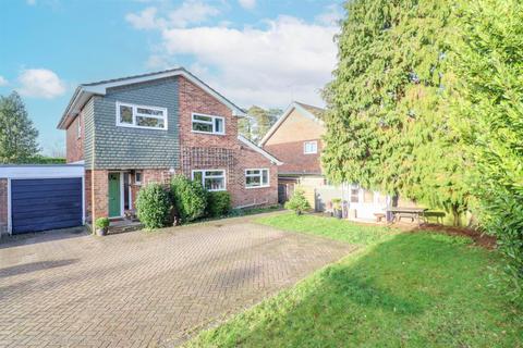 undefined, Silver Park Close, Fleet GU52