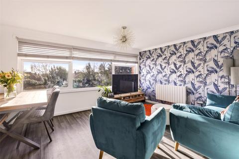 2 bedroom flat for sale, St. Andrews Gardens, Church Road, Worthing, West Sussex, BN13