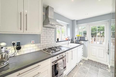 undefined, South Croydon CR2