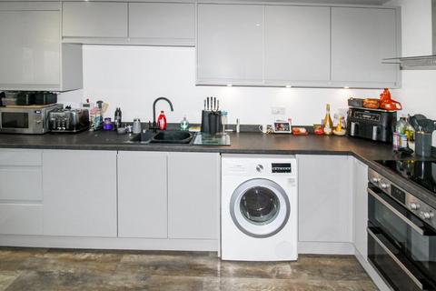 4 bedroom terraced house for sale, Pineham Village, Northampton NN4