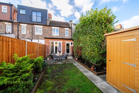 2 bedroom end of terrace house for sale, Anthony Road, London, SE25