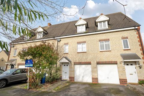 Fieldfare Close, Oxfordshire OX26