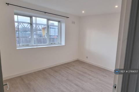 2 bedroom flat to rent, Sterling Gardens, London, SE14