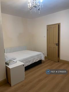 1 bedroom in a flat share to rent, London, London, SE4