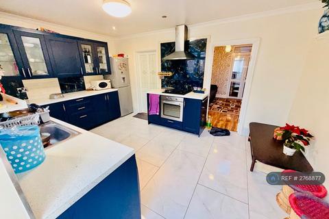 1 bedroom flat to rent, Rosslyn Road, Barking, IG11