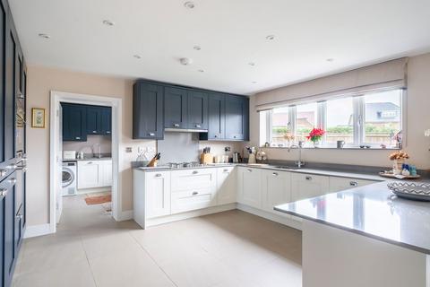 5 bedroom detached house for sale, Abingworth Crescent, Pulborough RH20