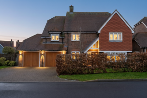 5 bedroom detached house for sale, Abingworth Crescent, Pulborough RH20