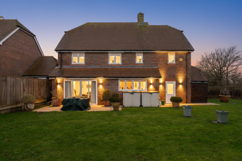 5 bedroom detached house for sale, Abingworth Crescent, Pulborough RH20