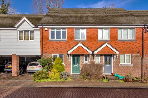 3 bedroom end of terrace house for sale, Albion Way, Edenbridge